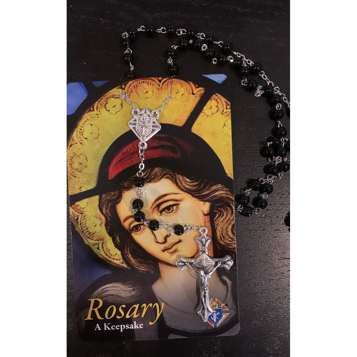 Cuentas de rosario para hombres jóvenes